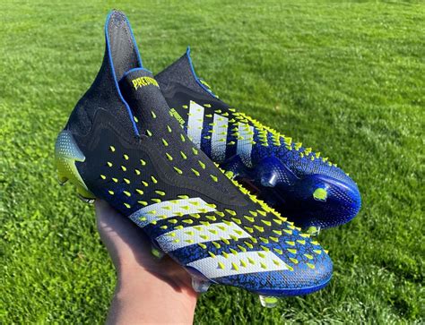 adidas predator freak.